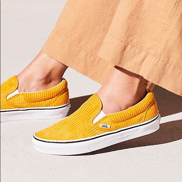 vans design assembly slip on